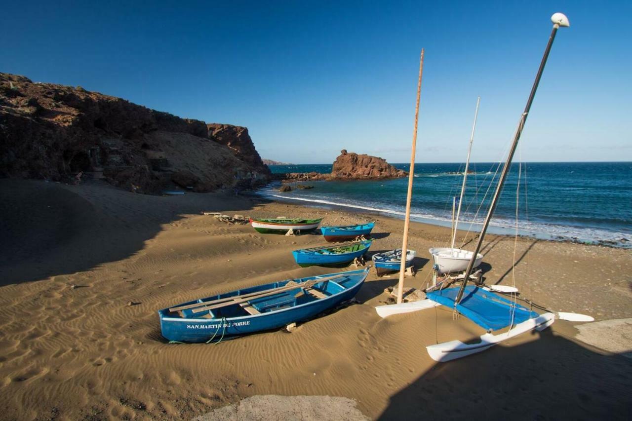 Burero Beach Stay - Comfy - Near Airport & Beaches El Burrero Dış mekan fotoğraf